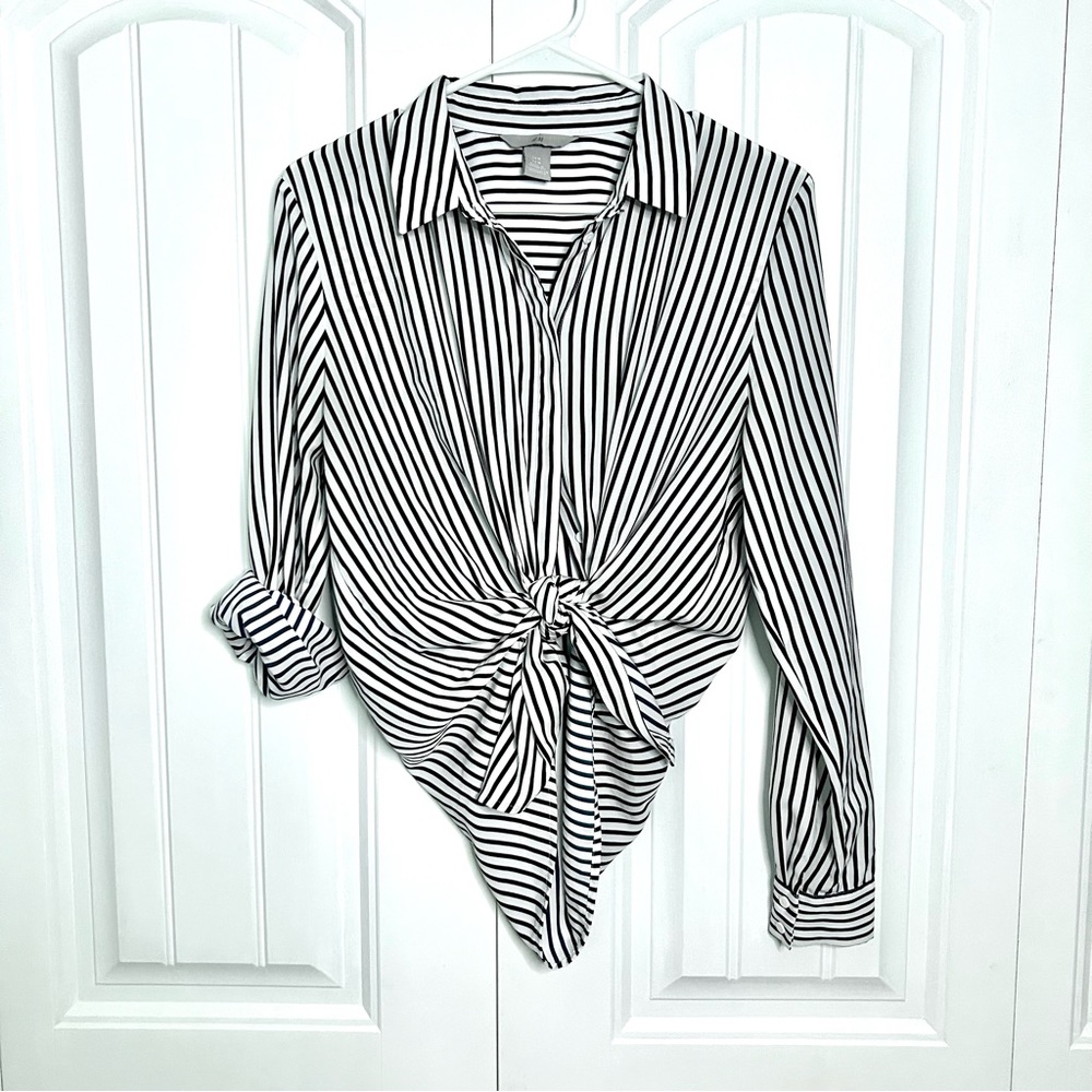 H&M striped button down business casual women’s m layering